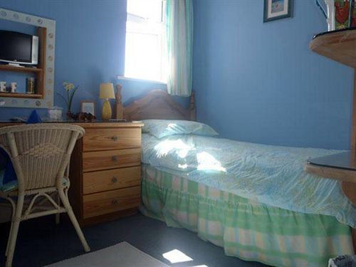 Ammonite Bed & Breakfast คอร์ฟคาสเซิล ภายนอก รูปภาพ