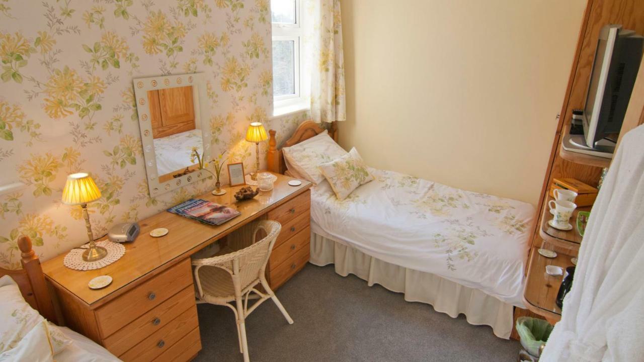 Ammonite Bed & Breakfast คอร์ฟคาสเซิล ภายนอก รูปภาพ
